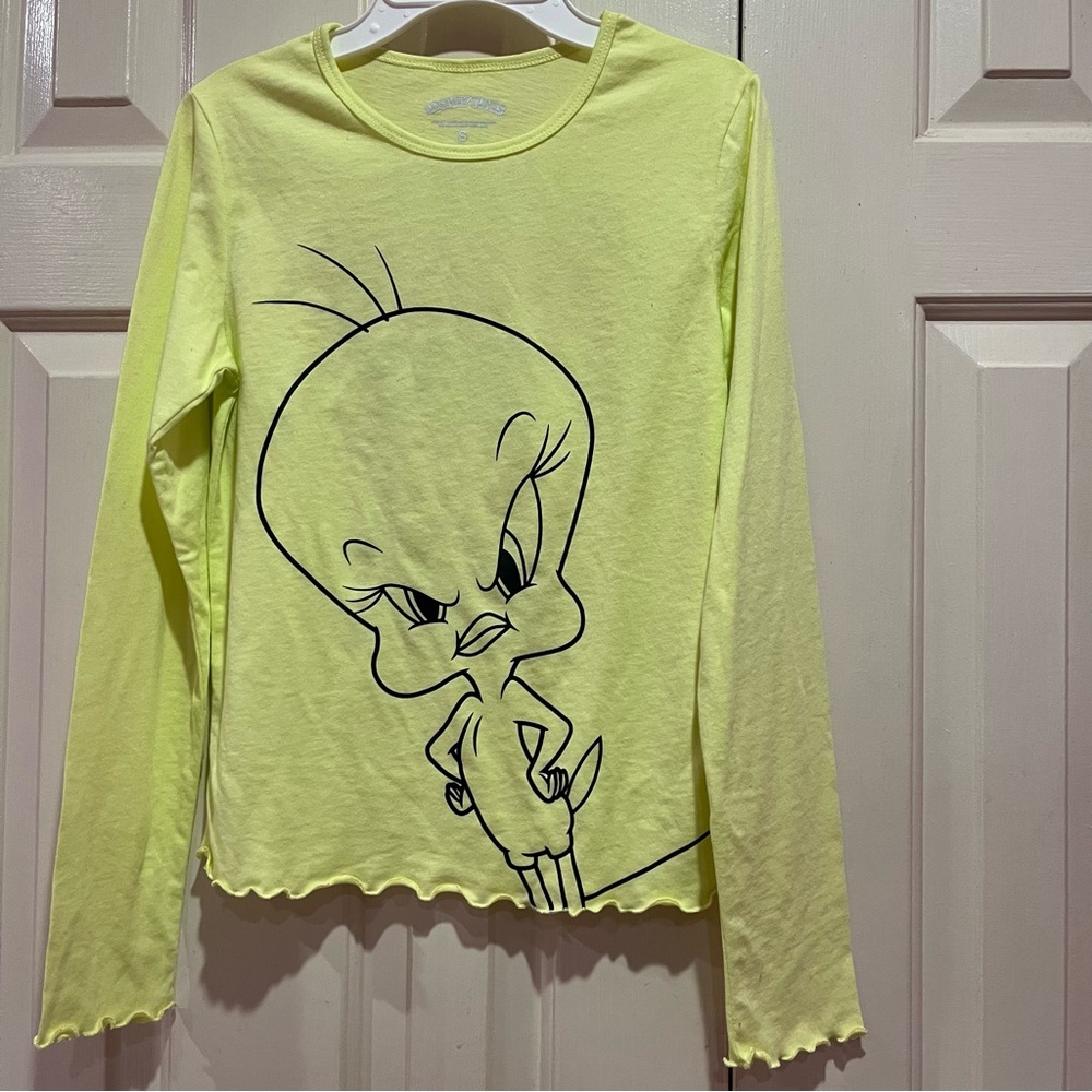 Tweety Bird Looney Tunes long sleeve t shirt NWT size S
